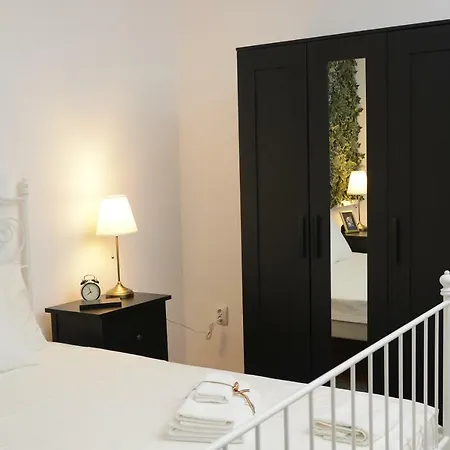 Unirea House Apartmán *